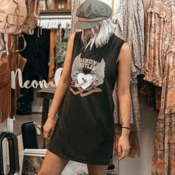 Dancing Outlaw Boho Graphic Tee Tank Dress NEW - Picture 6 of 11